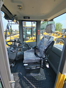 Фронтальный погрузчик L956F с номинальной грузоподъемностью 5 тонн и ковшом 3,5 куб.м. — Акция, в наличии, лучшая цена - Product Image 4