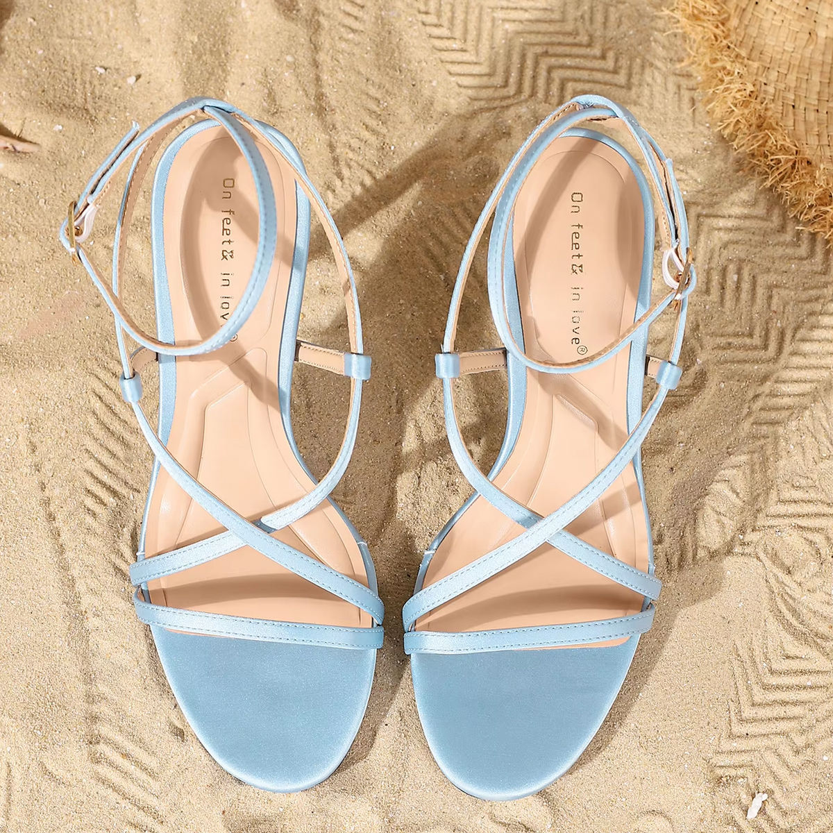 สีฟ้าอ่อน