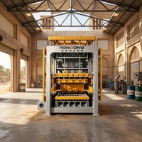 Machine automatique de fabrication de blocs de ciment QT7-15 à performance stable, pour la production de blocs pleins et creux, idéale pour les usines commerciales de blocs.