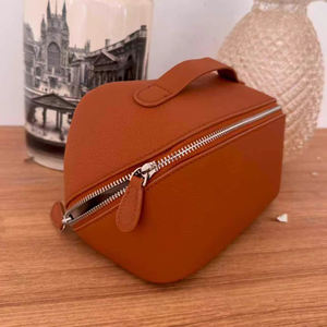 Bolsa de maquillaje para cosméticos de viaje de gran capacidad Premium de cuero genuino en stock Bolsa de cosméticos de cuero genuino - Product Image 6