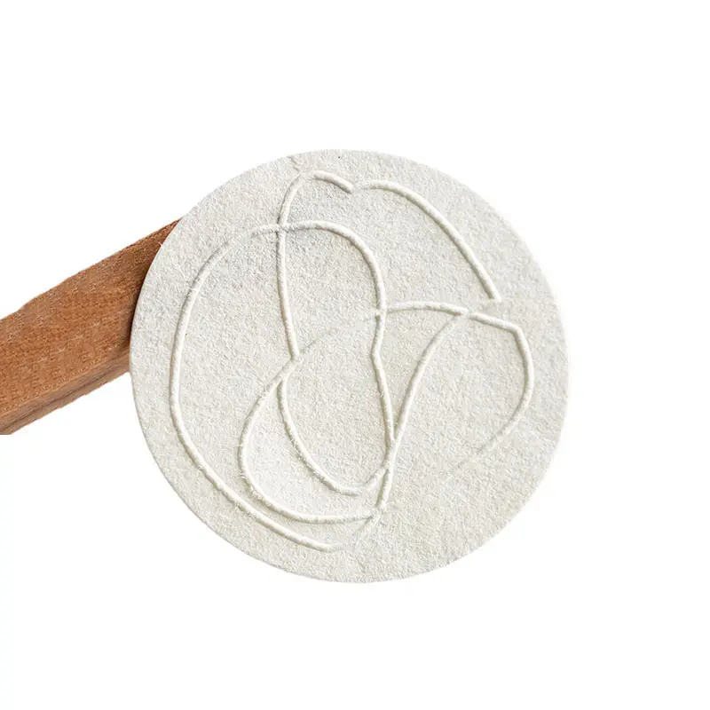 Op Maat Gemaakte Bedrukte Witte Matte Textuur Label Zelfklevend Merk Logo Getextureerd Papier Reliëf Etiket Stickers
