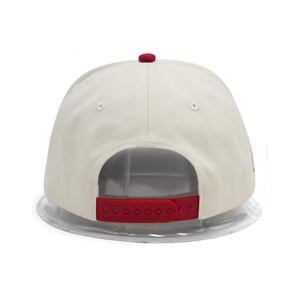 Casquette de baseball snapback à visière plate pour enfants, en feuille d'or, avec cordon, sans logo, personnalisée, haut de gamme, rouge et vert, avec logos amovibles - Product Image 3