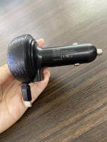 Chargeur de voiture rétractable 48W 2-en-1 avec adaptateur de charge rapide PD et câble USB-C pour téléphone, présenté en boîte.