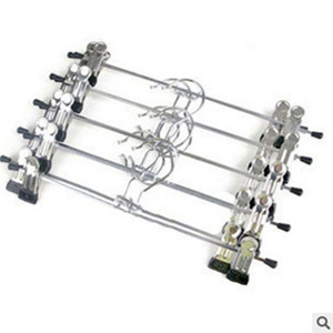 Colgador de pantalones con clips, tipo gancho rectangular de metal para guardar ropa en el armario, soportes y estantes con revestimiento de PVC y diseño antideslizante. - Product Image 3