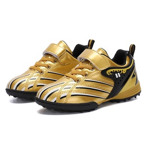 <span class=keywords><strong>Scarpe</strong></span> <span class=keywords><strong>da</strong></span> <span class=keywords><strong>Calcio</strong></span> <span class=keywords><strong>per</strong></span> <span class=keywords><strong>Bambini</strong></span> di 7 Anni Colore Oro Colori alla Moda Vendita Calda Nuovo Design <span class=keywords><strong>Scarpe</strong></span> <span class=keywords><strong>da</strong></span> <span class=keywords><strong>Calcio</strong></span> - Product Image 1