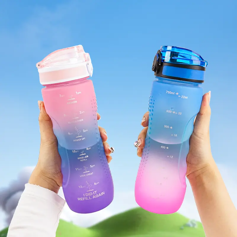 "Garrafas de água de plástico grandes e pequenas promocionais sem Bpa de vários tamanhos, garrafas de água grandes e baratas com marcação de tempo para meninos e meninas"