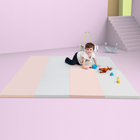 Tapis de jeu pliable pour bébé en gros direct d'usine Tapis d'escalade en mousse XPE pour bébé de couleur unie