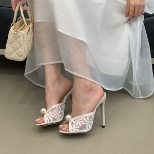 Mules à talons hauts en maille de luxe 2026, à enfiler, de créateur, faciles à porter, élégantes, sophistiquées, avec perles, pour mariage - Product Image 1