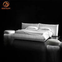Lit plateforme moderne à profil bas, lit rembourré en similicuir avec tête de lit séparée pour chambre à coucher et hôtel