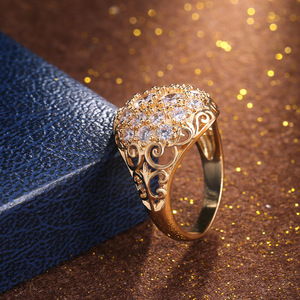 Anello a Forma di Mezza Cupola, Design Elegante per Donne - Product Image 3