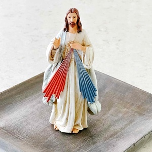 Vente en gros de figurines religieuses artificielles personnalisées pour la décoration de Pâques, figurine de Jésus en résine de la Divine Miséricorde, fabriquée à la main - Product Image 4