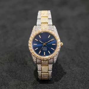 Montre de luxe en argent 925 avec mouvement à quartz et diamants moissanite pour homme, disponible au meilleur prix du marché - Product Image 1