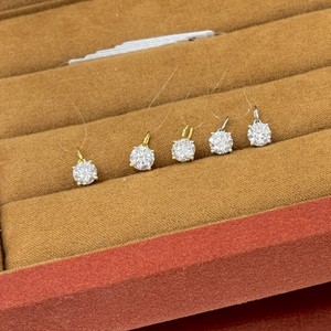 Collier élégant et durable en or blanc 18 carats avec diamant de laboratoire 1 carat, chaîne minimaliste en fil de pêche, brillant et raffiné - Product Image 4