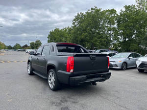 รถมือสองปี 2012 รุ่น Escalade EXT AWD Luxury 4 ประตู แบบกระบะ  เบาะหนัง กล้องมองหลัง พวงมาลัยซ้าย หลังคาซันรูฟ ไม่เคยเกิดอุบัติเหตุ - Product Image 3