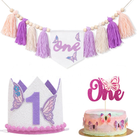 Bannière en perles de bois bohème mignonne avec un motif de papillon violet et de couronne pour les décorations de fête de 1er/2e anniversaire ou de Noël