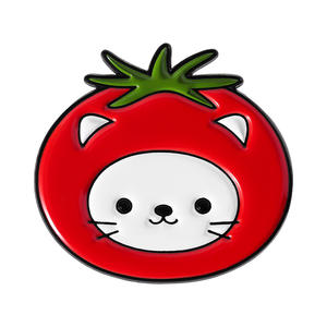 Broche Chat Mignon aux Fruits, Chaton de Dessin Animé Portant une Fraise, une Banane, une <span class=keywords><strong>Tomate</strong></span>, Épinglette en Émail - Product Image 6