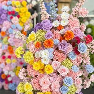 Par de Columnas de Flores Artificiales con Degradado Arcoíris Pastel y Diseño Floral Mixto para Fondo de Bienvenida de Boda - Product Image 3