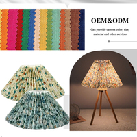 Personnalisation OEM&ODM, abat-jour en tissu plissé minimaliste moderne avec imprimé floral pour lampe de table LED