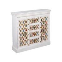 Buffet en bois artisanal avec incrustations de verre multicolores |   Console de rangement blanche antique |   Salon et salle à manger vintage