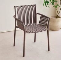 Chaises de salle à manger et de jardin en plastique empilables STG, style nordique moderne, épaissies, pour usage domestique, balcon et extérieur
