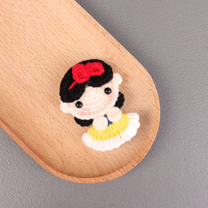 Accessori per capelli da principessa in fuga fatti a mano all'uncinetto KIVA marca simpatici regali per feste creativi in stile nicchia per ragazze donne incinte - Product Image 4