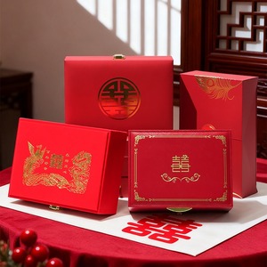 กล่องเก็บของขวัญแต่งงานสีแดงแบบกำหนดเอง ประดับด้วยทองคำสามถึงห้าชิ้น สำหรับใส่เครื่องประดับทองคำ ของชำร่วย และของที่ระลึก - Product Image 4
