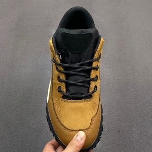 Chaussures de randonnée pour hommes TB de qualité supérieure pour l'automne et l'hiver avec une bonne ventilation et une excellente traction Chaussures de sport de luxe - Product Image 4