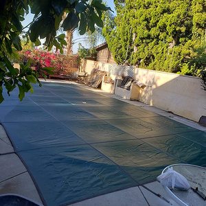 Couverture de sécurité de <span class=keywords><strong>piscine</strong></span> durable, <span class=keywords><strong>filet</strong></span> de couverture de <span class=keywords><strong>piscine</strong></span> d'hiver, couverture en plastique dur pour piscines enterrées - Product Image 2