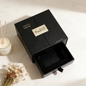 Scatola Rigida a Cassetto per Cosmetici in Cartone con Copertina Rigida, Chiusura Magnetica e Apertura a Doppia Anta, Stampa con <span class=keywords><strong>Design</strong></span> Personalizzato - Product Image 1