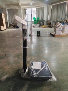 <span class=keywords><strong>Pèse</strong></span>-<span class=keywords><strong>personne</strong></span> pour la maison et la clinique, capacité 200 kg, écran LCD <span class=keywords><strong>rechargeable</strong></span> par <span class=keywords><strong>USB</strong></span> - Product Image 6