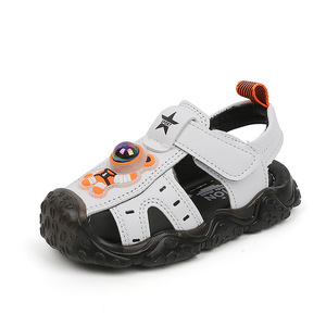Sandales LED pour enfants, chaussures de plage d'été, sandales LED pour enfants pieds nus, sandales lumineuses pour enfants, sandales lumineuses pour garçons - Product Image 6
