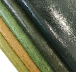 Usine 0.6mm huile Double couleur Crazy Horse Faux cuir PVC synthétique pour sacs faisant des <span class=keywords><strong>accessoires</strong></span> artisanat <span class=keywords><strong>accessoires</strong></span> Stock Lot - Product Image 2