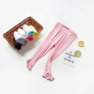 Pantalons d'entraînement d'été personnalisés pour enfants, pantalons skinny à volants pour enfants, leggings en modal de couleur bonbon pour filles - Product Image 3