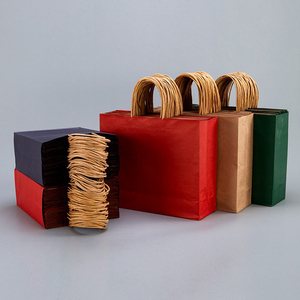 Bolsa de papel Kraft de lujo con logotipo personalizado, bolsa de papel de café con mango trenzado/plano para llevar galletas, embalaje de alimentos, incluye cinta - Product Image 4