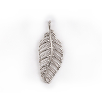 Pendentif personnalisé en acier inoxydable 316L en forme de feuille, avec pavé de zircone cubique, breloque plume pour femme, fournisseur de colliers en gros