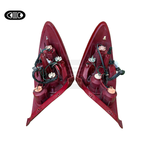 Feu arrière <span class=keywords><strong>d</strong></span>'origine TUZHIHAO Youngman <span class=keywords><strong>Lotus</strong></span> L3, bon état, <span class=keywords><strong>d</strong></span>'<span class=keywords><strong>occasion</strong></span>, authentique, haute qualité - Product Image 4