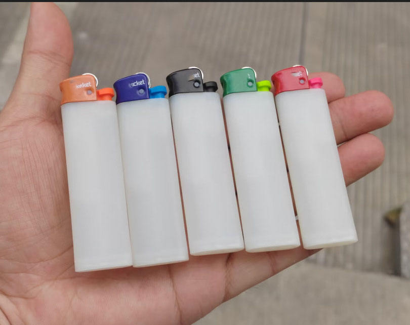 กิ่งก้านเคลือบด้านโปร่งแสง