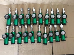 Régulateur de respiration d'oxygène médical de type occidental CGA540 0-15L DISS - Product Image 5