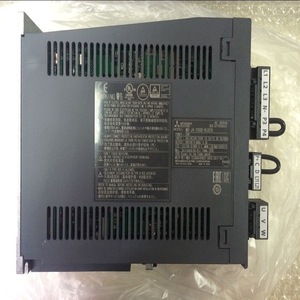 Amplificador de Servomotor Mitsubishi MR-J4-350B RJ020 para Servomotores, Hecho en Japón - Product Image 4