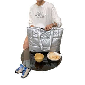 Sac fourre-tout classique d'hiver pour femme, rembourrage en coton doux, fermeture éclair, portable, à porter à la main ou à l'épaule, style matelassé, résistant à l'eau, Tanjing - Product Image 1