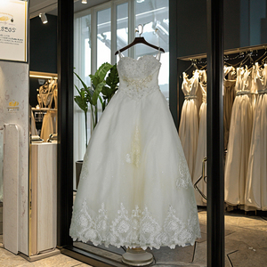 Abiti da sposa usati in seta per <span class=keywords><strong>donna</strong></span>, abbigliamento casual di seconda mano, balle miste di varie taglie - Product Image 4