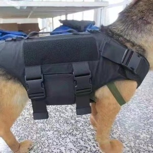 Gilet tactique pour chien en fibre d'aramide Kevlar, plusieurs couches de protection anti-perforation pour chiens de travail, sangle d'épaule noire - Product Image 3