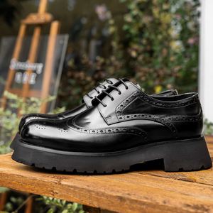 Nouvelles Chaussures Décontractées Tendance pour Hommes 2025 à Plateforme et Bout Épais en Cuir Véritable - Chaussures Derby Brogue Sculptées Rehaussantes de Haute Qualité - Product Image 6