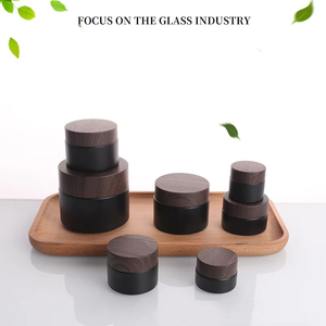 Trong Kho Bán Buôn 5/10/15/<span class=keywords><strong>20</strong></span>/30/50G Matte Màu Đen Mặt Kem Jar <span class=keywords><strong>Container</strong></span> 1 2 4 Oz Lọ Thủy Tinh Với Nhựa Hạt Gỗ Nắp - Product Image 4