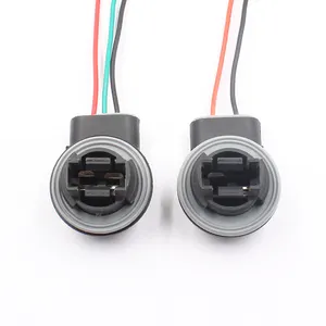 FSYLX 3156 LED soket adaptörü araba farı ışıkları uzatma prizi bağlayıcı fiş ampul tutucu için 3156 LED sinyal lambası ampul