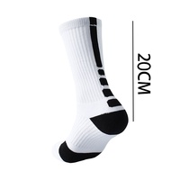Chaussettes montantes pour hommes de haute qualité, tricotées en Spandex/Coton, respirantes, antidérapantes, avec logo sur le bord, pour le printemps, adultes, basketball, football