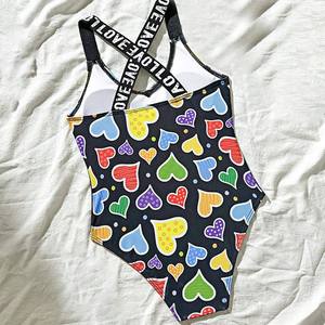 2026年新作 子供用ワンピース水着 可愛いハート柄ショルダーストラップ 8-12歳 女の子用水着 - Product Image 3