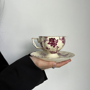 Ensemble de tasses et soucoupes à café en céramique florale royale européenne, bordure dorée, porcelaine de qualité alimentaire, logo personnalisé OEM, vente en gros pour cafés - Product Image 3
