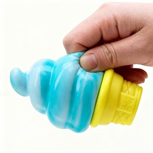 Juguete Antiestrés de Silicona con Forma de Helado Degradado Needoh Nice Sicle, Divertido para Apretar, Unisex, para Adultos, en Caja de Regalo - Product Image 5