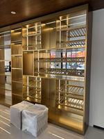 Armoire à vin de luxe moderne minimaliste en acier inoxydable et bois massif avec éclairage LED, capacité 120 bouteilles, pour maison, bar ou villa